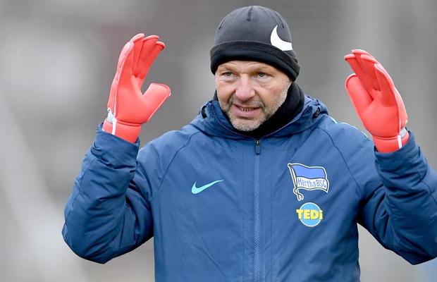 Șocant! Un antrenor de portari xenofob dat afară de club a declanșat un scandal politic uriaș între Ungaria și Germania!
