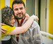 Rapidiștii le-au făcut o bucurie copiilor internați în Spitalul Județean din Arad, în ziua duelului cu UTA