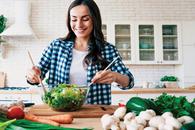 Ce ar trebui să facem pentru a trăi mai mult şi mai bine? Paul Săplăcan, dietetician nutriționist: „Lăsați sucurile de fructe, schimbați-vă mentalitatea”