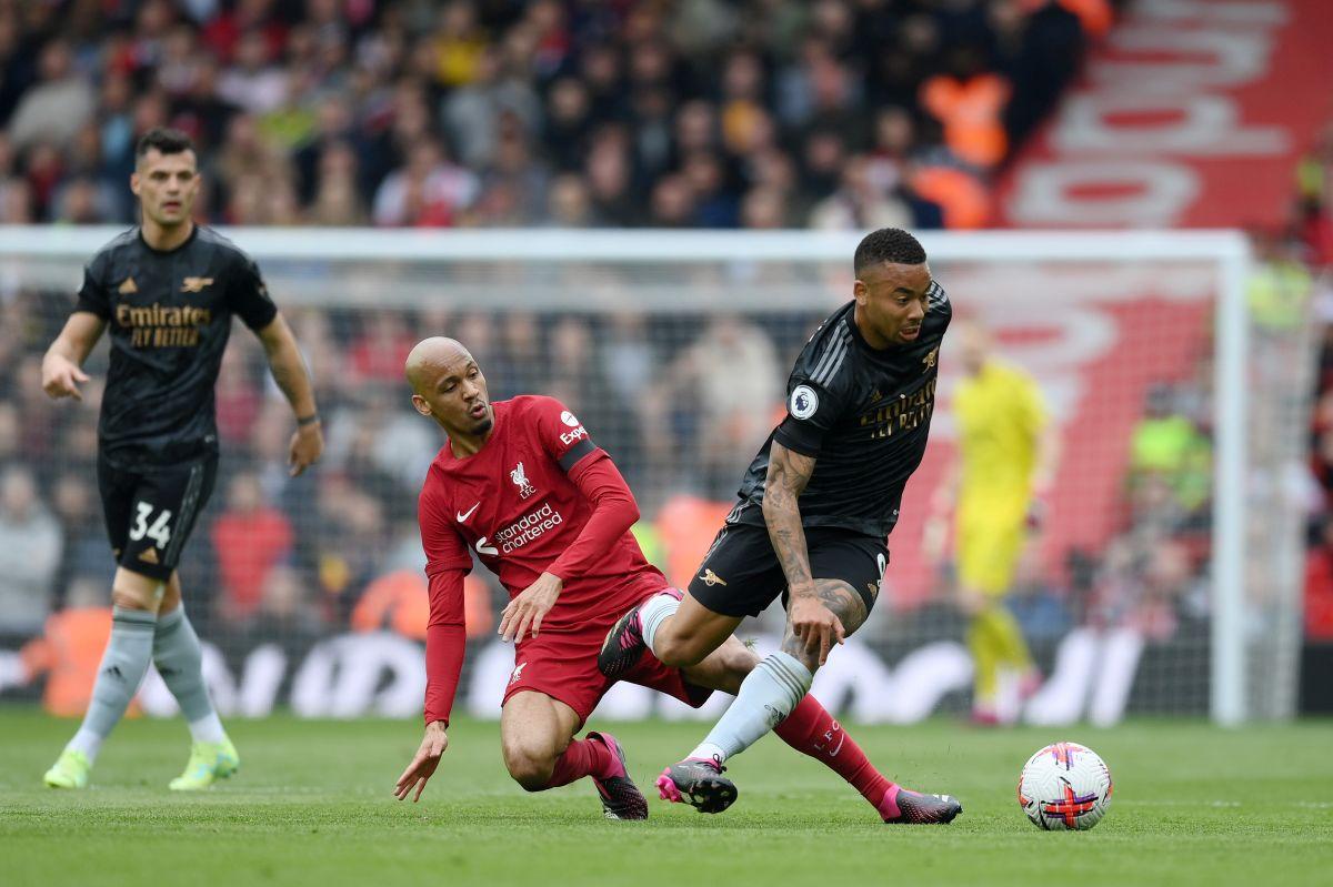 Lovit de arbitru?! Fază nemaivăzută în Liverpool - Arsenal: „O să aibă mari probleme”