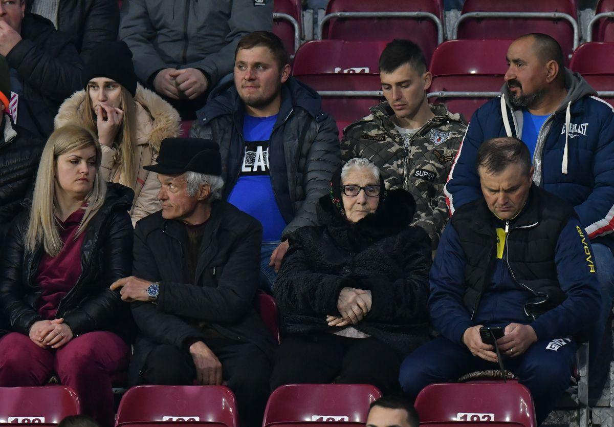 George Simion intervine în „războiul” FCSB - CSA Steaua »  „Nu e un SRL! Este un simbol național, un brand cu o valoare inestimabil”