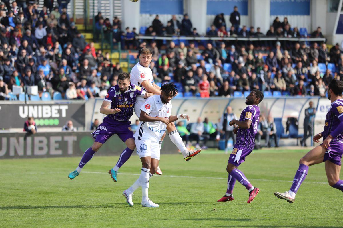 FC Botoșani - FC Argeș 1-0 » Mailat îi scufundă pe argeșeni! Clasamentul actualizat din play-out