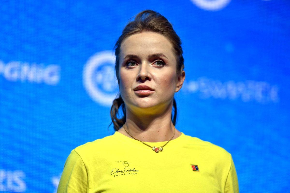 Gest incredibil! Elina Svitolina s-a dus pe frontul din Harkov și s-a pozat cu automatul, în tranșee: „Mă întrebați unde îmi găsesc motivația?!”