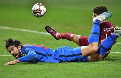 Derby complicat pentru Radu Petrescu și Istvan Kovacs » 3 penalty-uri cerute în prima repriză