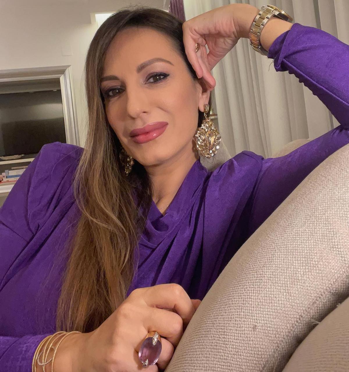 Șefa de Federație care întoarce toate privirile și-a stabilit noua destinație de vacanță: „Are un vibe foarte bun!”