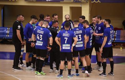 Handbalul stă pe un butoi de pulbere » CSM Constanța, acuze grave și plângeri penale: n-a scăpat nici președintele Federației