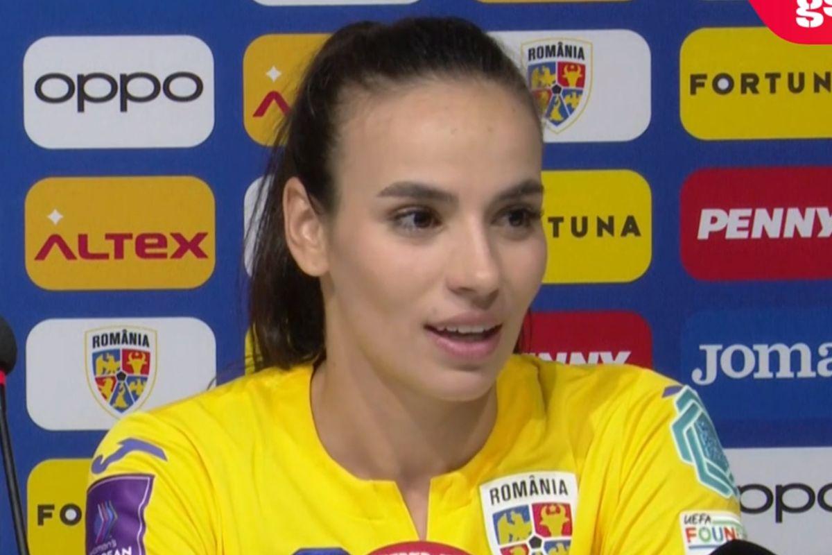Cea mai frumoasă fotbalistă din România a atras toate privirile la meciul cu Italia de la Euro U21