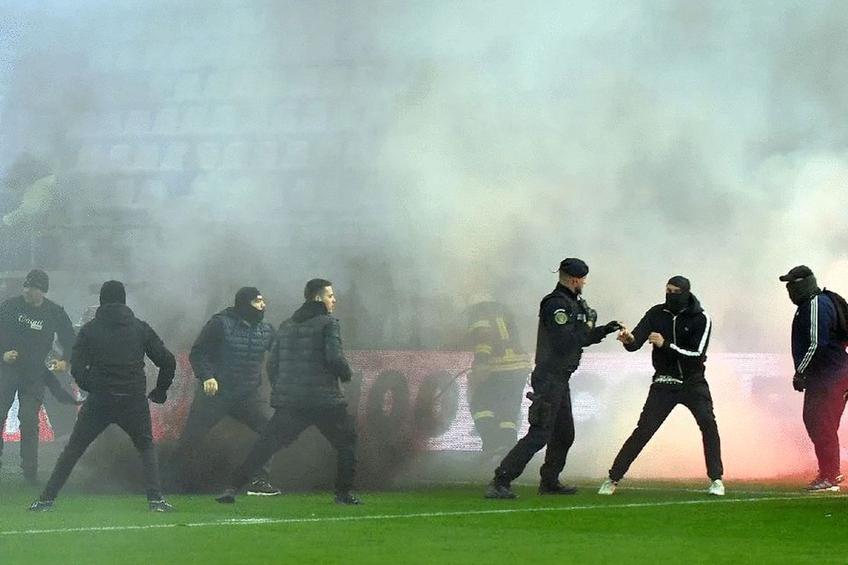Apelul lui Dinamo a fost respins, astfel că decizia inițială se menține, patru etape de suspendare după bătaia suporterilor de la meciul cu UTA de pe 8 martie 2024