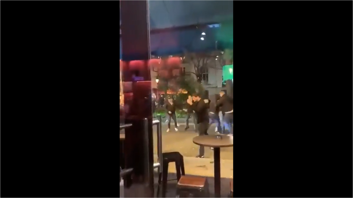 Scene violente înainte de sfertul din Champions League » Bătaie în stradă la Paris