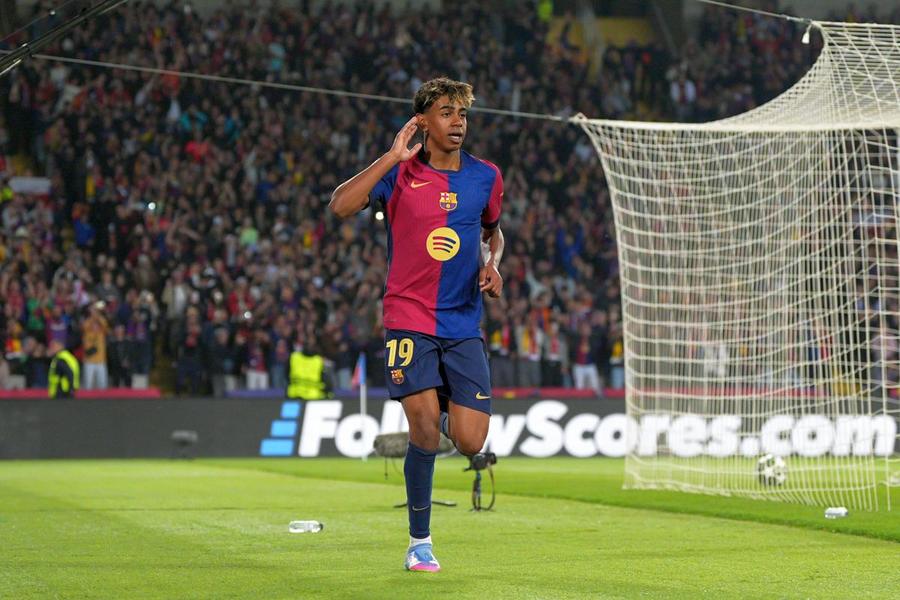 Lamine Yamal, în Barcelona - Borussia Dortmund, foto: Getty Images Mihai Stoica și fotbalistul-minune din Liga Campionilor: „E la nivelul lui Messi și Cristiano!”