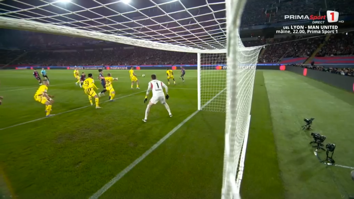 Golul lui Raphina din Barcelona - Borussia Dortmund
