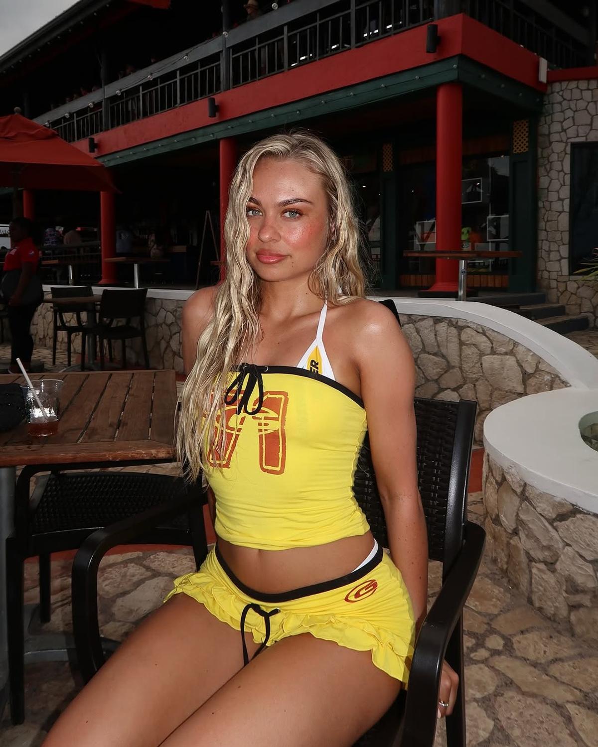 „UV10” » Iubita lui Cole Palmer și-a luat prin surprindere fanii în Jamaica: „Superfierbinte, incredibil!”