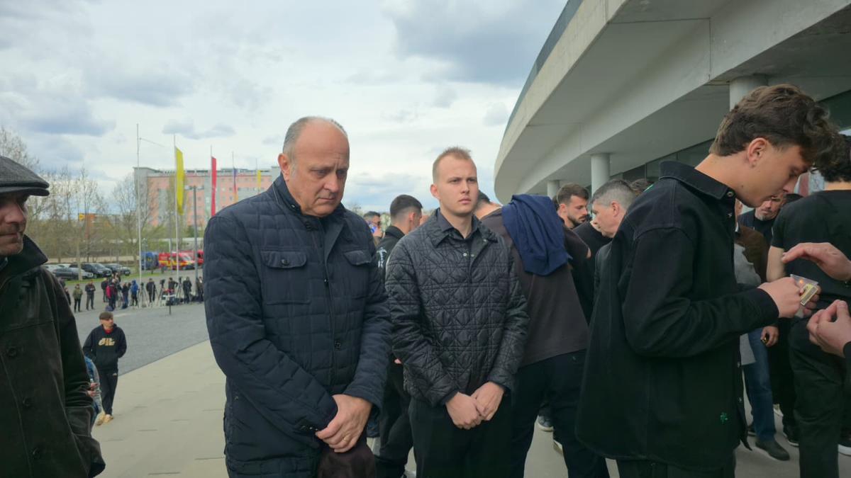 Șucu, în lacrimi la catafalcul lui Lucescu