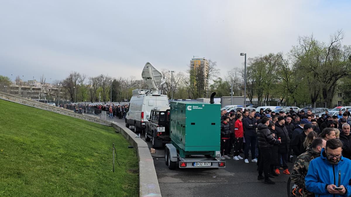 Românii își iau adio de la Mircea Lucescu