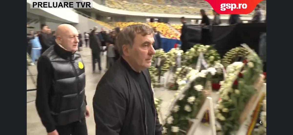 Gică Hagi a venit din nou la priveghiul lui Mircea Lucescu! „Regele”, în lacrimi lângă sicriu