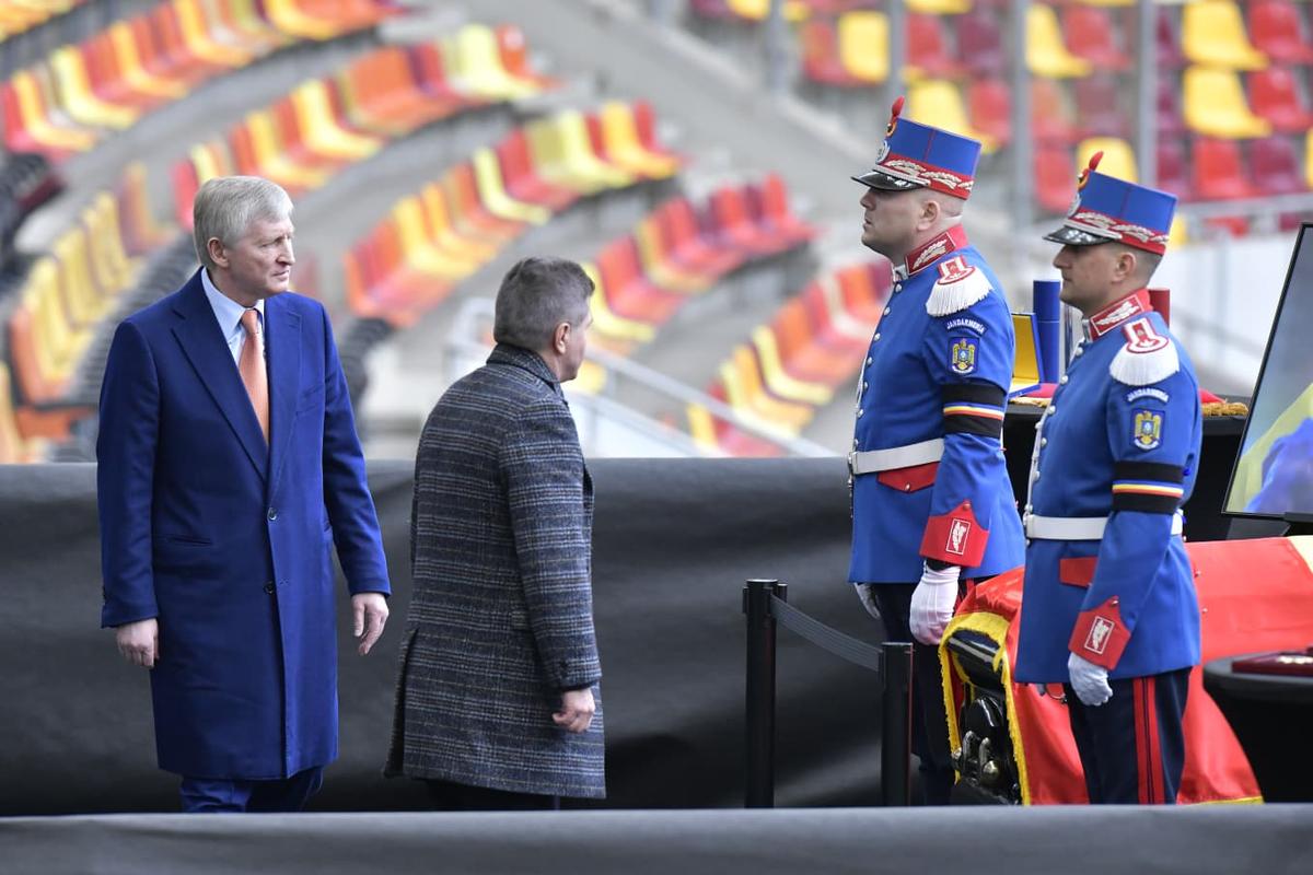 Priveghiul lui Mircea Lucescu