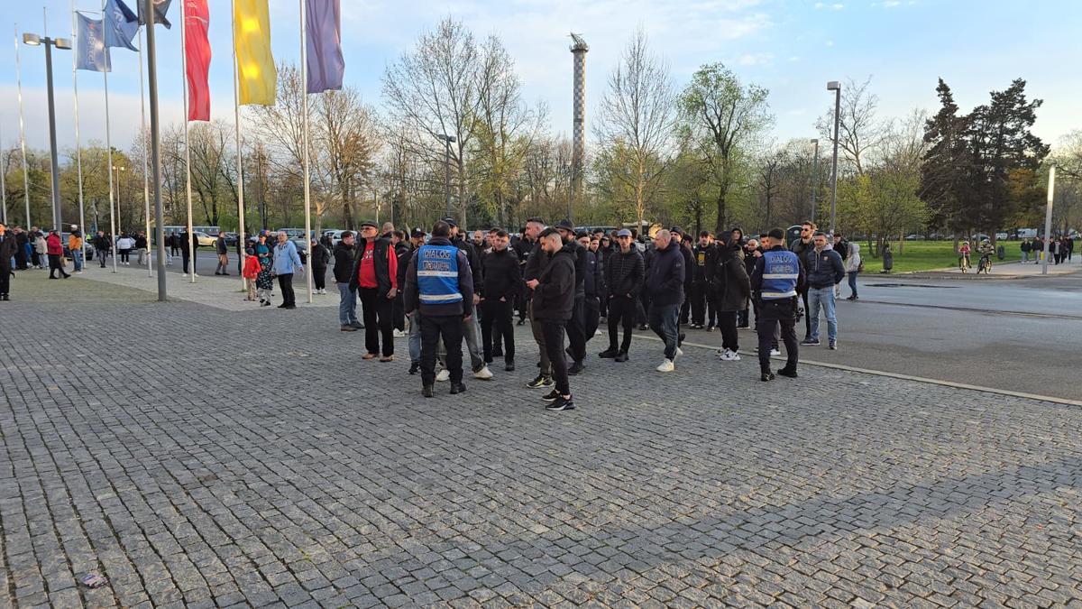 Gest de suflet în Parlamentul Moldovei pentru Mircea Lucescu