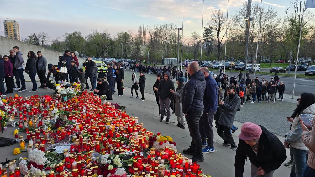 Românii își iau adio de la Mircea Lucescu