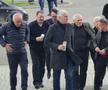 Sicriul lui Mircea Lucescu, ultima zi la Arena Națională » 15.000 de oameni au venit să-și ia rămas bun de la „Il Luce”: mâine are loc înmormântarea