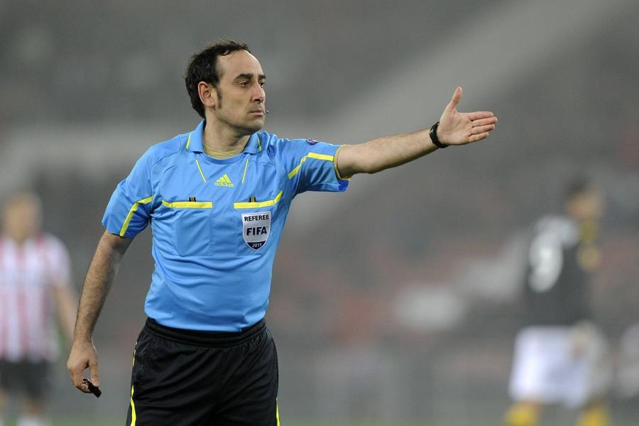 Itturalde Gonzalez, fost arbitru FIFA, îi aduce acuzații grave lui Istvan Kovacs / Foto: Imago Un fost arbitru FIFA îl face praf pe Istvan Kovacs: „Nu știe regulamentul și va arbitra la Cupa Mondială! Să fluiere la «tineret»”