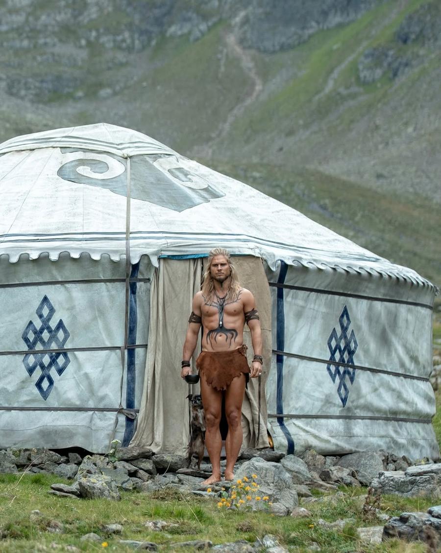 Rurik Gislason, rol principal într-un serial Netflix // Instagram Fostul fotbalist de la Cupa Mondială a devenit „simbol sexual” într-un serial Netflix: „Asta e ceea ce iubesc”