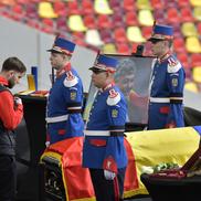 Delegația lui Dinamo, la sicriul lui Mircea Lucescu/ foto Cristi Preda (GSP)