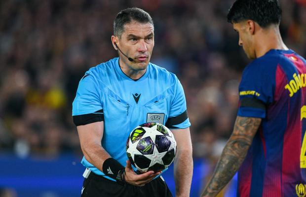 Premiat de FIFA, pedepsit de UEFA » Spaniolii anunță: Istvan Kovacs a primit nota de plată după Barcelona - Atletico Madrid