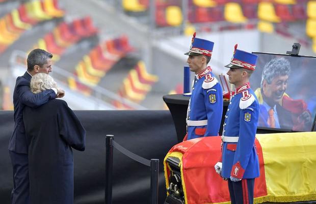 Răzvan e Lucescu mai ales acum
