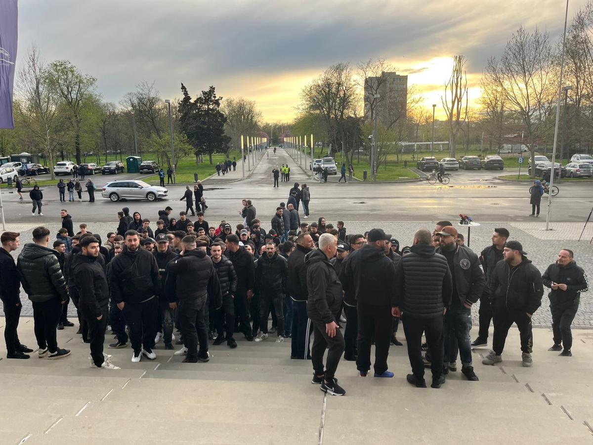 Românii își iau adio de la Mircea Lucescu
