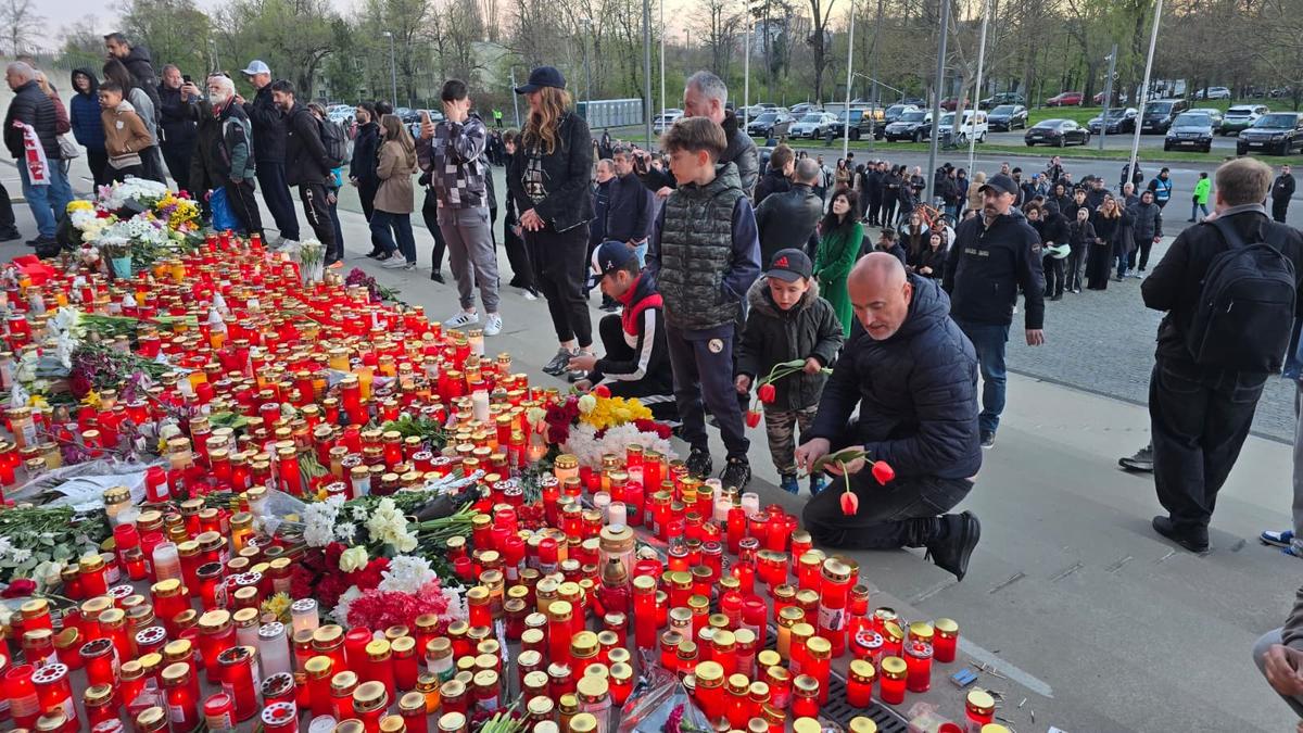 Românii își iau adio de la Mircea Lucescu