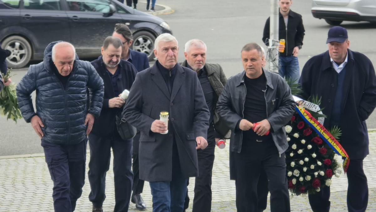 Anghel Iordănescu, devastat la sicriul lui Mircea Lucescu: „Nu o să-l uităm niciodată”