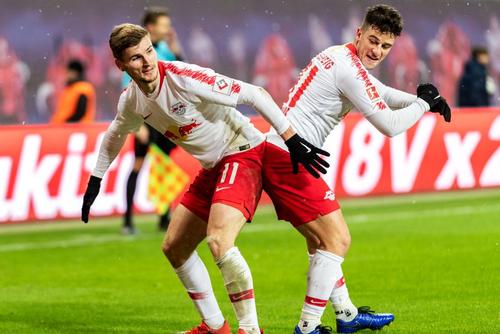 COVID-19 a obligat DFL să ia măsuri sanitare care golesc practic sportul rege de emoții. foto: Guliver/Getty Images