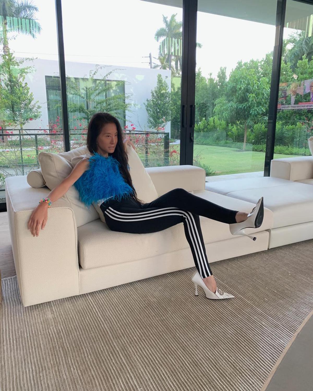 FOTO Vera Wang // Fizicul fostei patinatoare face în continuare furori pe internet: „A aniversat 71 de ani și arată tot de 30”