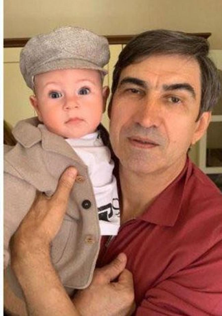 Victor Pițurcă și Noah, fiul lui Alex FOTO Victor Pițurcă, așa cum nu l-ați mai văzut » Cum s-a pozat cu fiul său, Edan, și cu nepoții