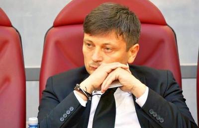 Atac sub centură al lui Daniel Stanciu: „7.000 de euro pe lună și câte un grătar în week-end. Vine și Daum?”