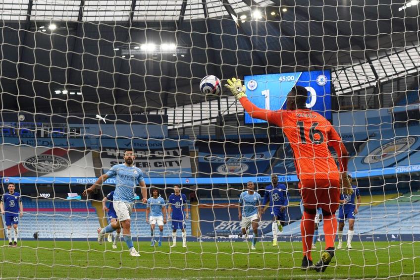 Penalty-ul ratat de Aguero în meciul cu Chelsea, scor 1-2 // Foto: Getty Images