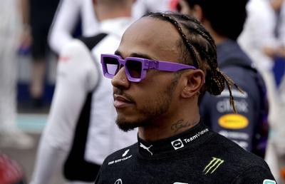 Lewis Hamilton a explicat discuția aprinsă avută cu cei de la boxe în timpul cursei de la Miami: „E treaba lor, nu a mea!”