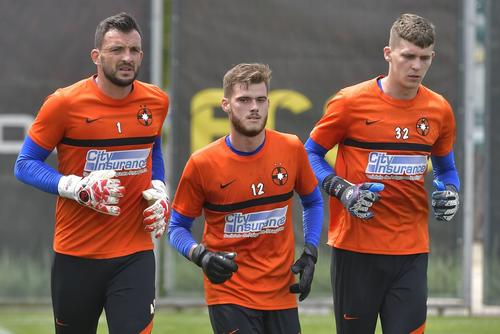 Mihai Stoica, managerul general de la FCSB, anunță că portarul Cătălin Straton (32 de ani) va sta la roș-albaștri cât timp va dori.