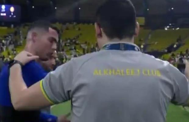 Cristiano Ronaldo, nervos » Și-a împins un adversar care ceruse să facă o poză cu el