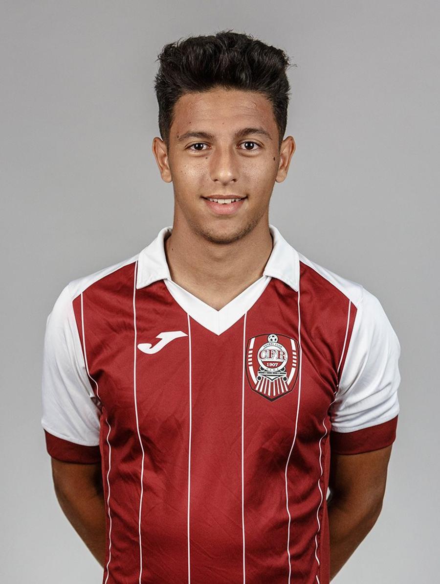 Yasin Hamed în tricoul lui CFR Cluj (2017). Foto: Facebook @cfr1907 Yasin Hamed, fost campion cu CFR Cluj, despre ceea ce a găsit în Ungaria: „Până la ultimul sfanț și la liga a doua. O zi nu a întârziat salariul în trei ani”