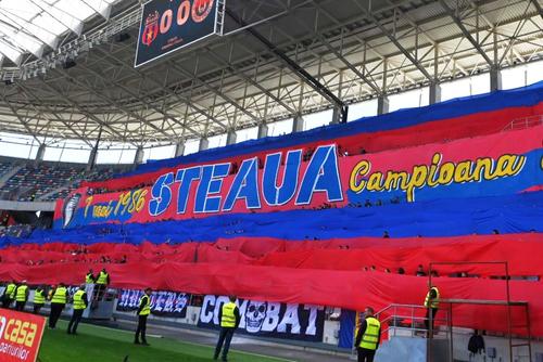 Suporterii Stelei așteaptă în continuare schimbarea legii / FOTO: Cristi Preda (GSP)
