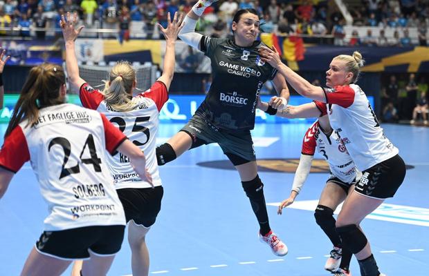 Nominalizări la Premiile EHF » Cristina Neagu, Crina Pintea și alte 5 jucătoare de la CSM, Rapid și Vâlcea pe listă