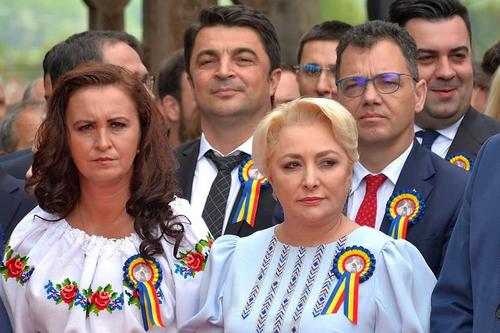 Daniel Breaz, în spatele Vioricăi Dăncilă