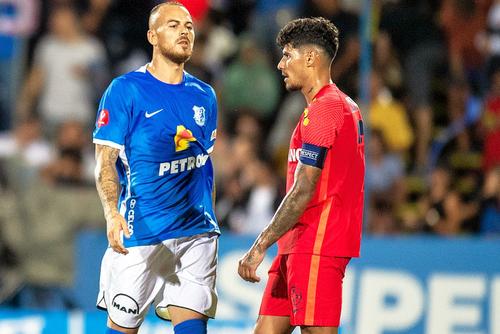 În sezonul regulat, Farul a învins-o pe FCSB la Ovidiu cu 3-1 // foto: GSP