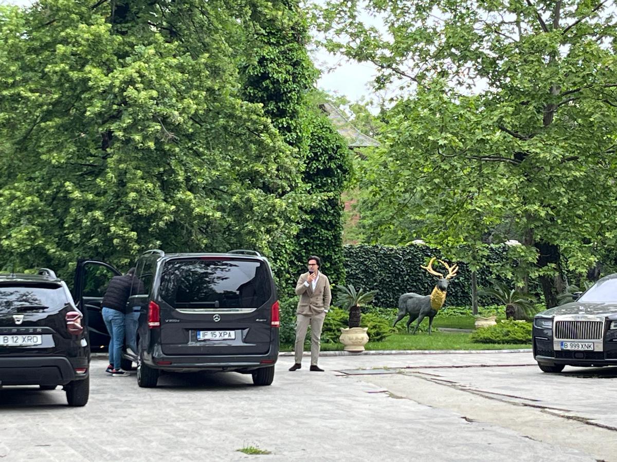 S-au încheiat negocierile de la Palat pentru Florinel Coman » Gigi Becali a ieșit triumfător: „Qatarezii să aleagă între aceste două propuneri! Îl am pe Florinel în preliminarii”
