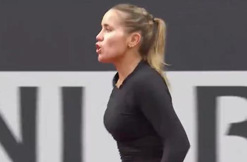Sofia Kenin a clacat spre fani: „Ai naibii să fiți de idioți!”