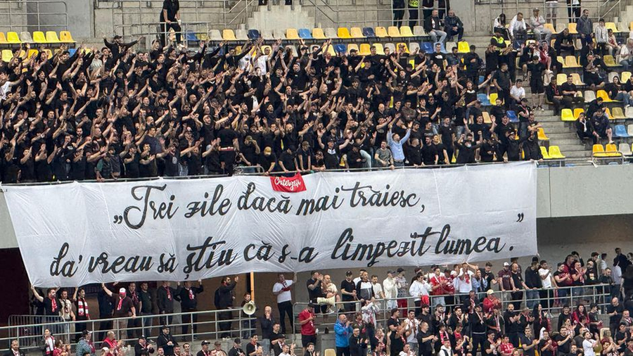 Suporterii de la Sud Dinamo la inelul 2 în peluza Arenei Naționale la FCSB - Dinamo 3-1 sunt în război cu Andrei Nicolescu Continuă scandalul la Dinamo » Andrei Nicolescu a primit amenințări șocante: „O să vezi iadul pe pământ!”