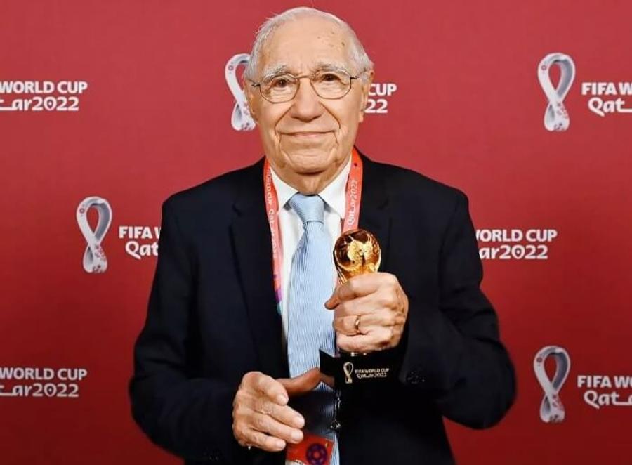 Enrique Macaya Marquez Din 1958 nu a ratat niciun Campionat Mondial și a făcut topul celor mai mari 5 fotbaliști din istorie