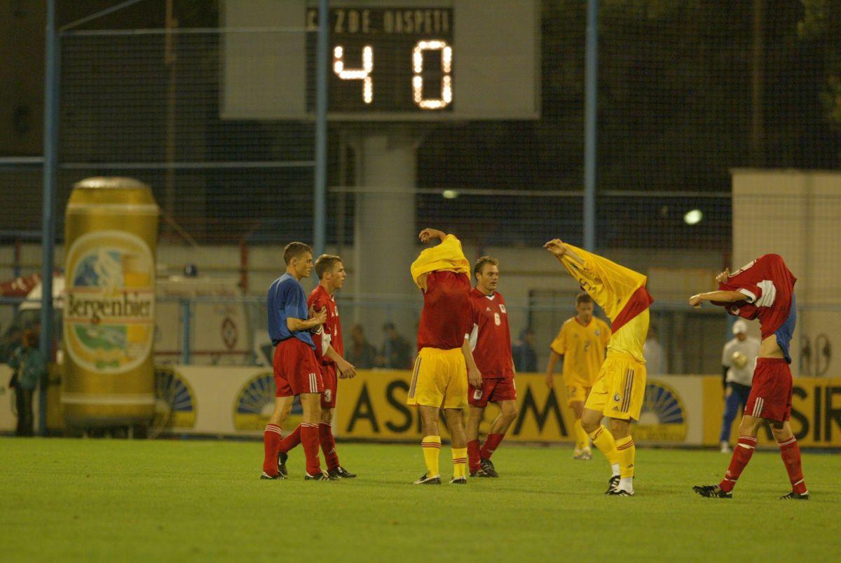 Când naționala României a jucat pe stadionul „Astra” din Ploiești: imagini din meciurile cu Slovacia (2001) și Luxemburg (2003)