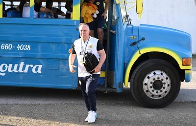 Tensiuni pe banca echipei naționale de la Mondial » Federația refuză să-l readucă pe antrenorul care a obținut calificarea